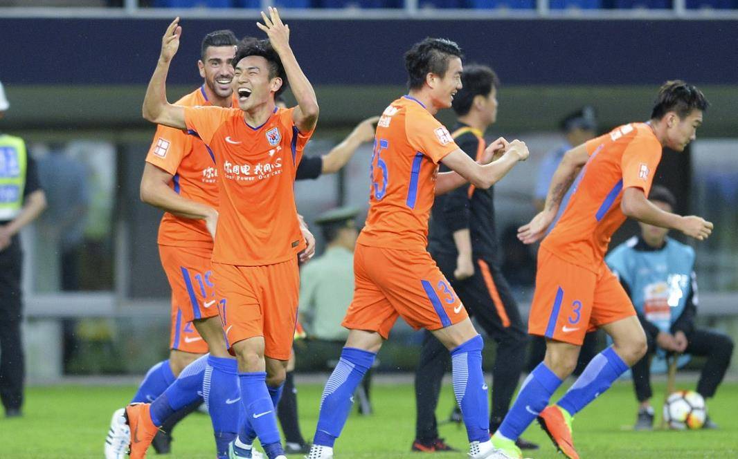 鲁能新帅热门推荐分析!50岁的乌拉圭名帅值得考虑,曾执教西甲