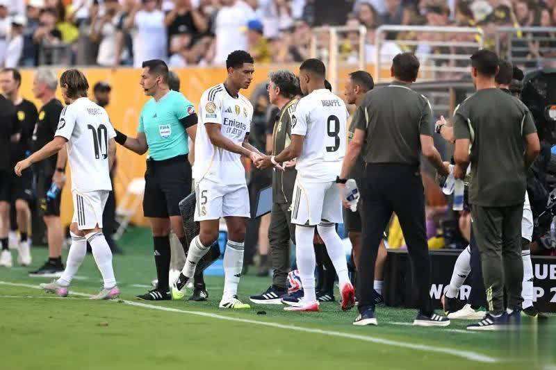 世俱杯四强出炉:姆巴佩破门将战旧主巴黎,德甲双雄告别