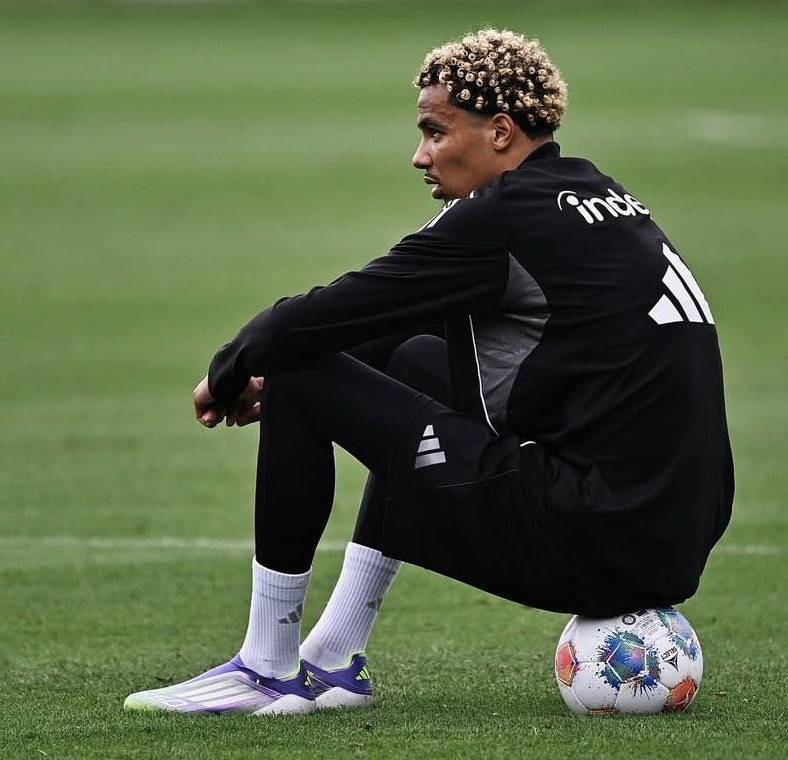 曝埃基蒂克年薪1600万欧元,比维尔茨高出400万欧,利物浦咋想的?