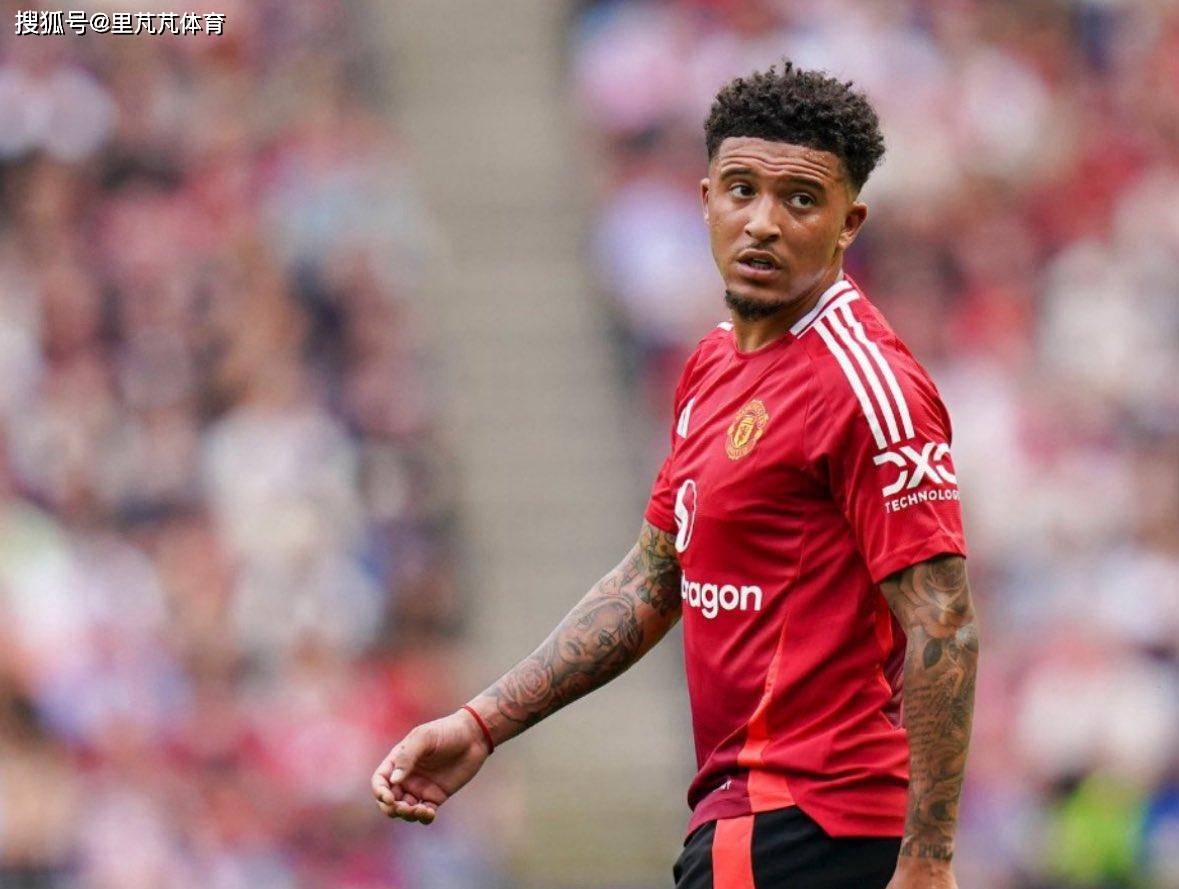 婉拒罗马土超邀约,只想再混一年高薪:曼联拿史上最坑转会没辙