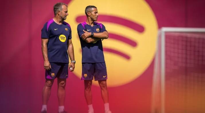 重回巴萨!官方:蒂亚戈加入巴萨一线队教练组,担任弗里克助教