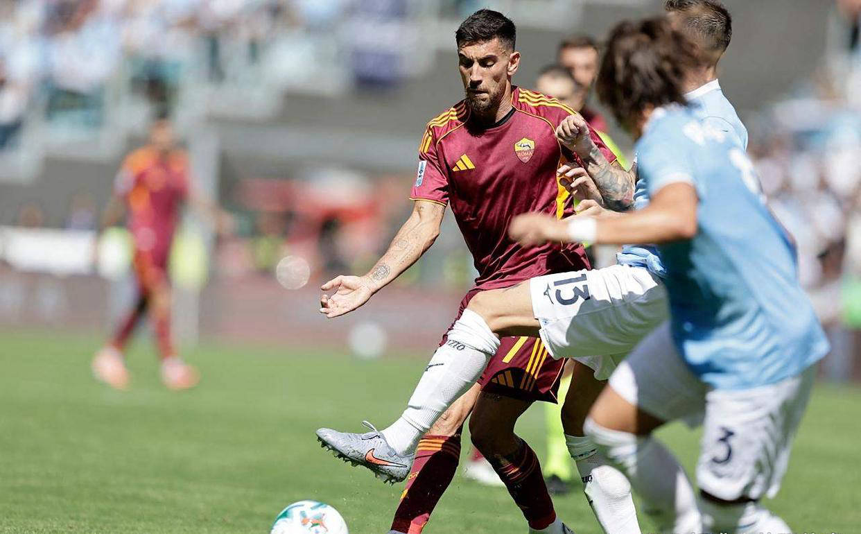 意甲罗马1-0力克拉齐奥夺得德比胜利,佩莱格里尼伤愈复出建功