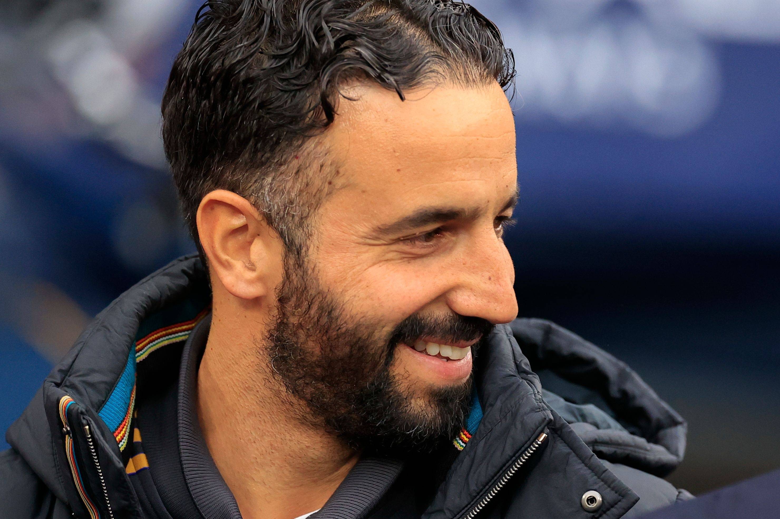 曼联 2026 夏窗大换血:清洗高薪包袱、追逐巴莱巴与阿莫林的重建蓝图