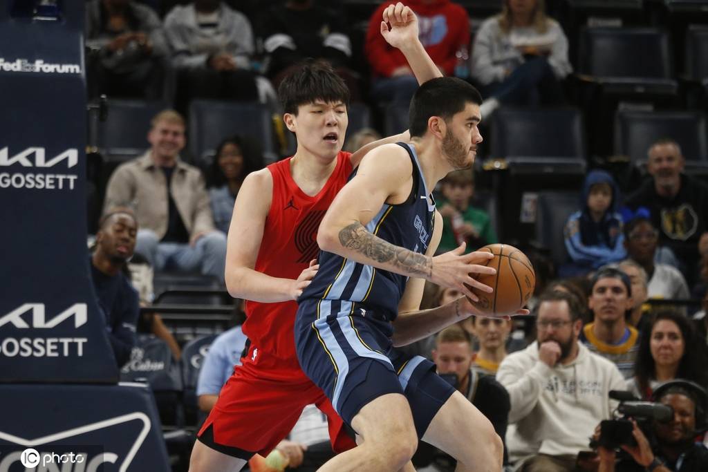 首发!杨瀚森4+5+转身暴扣 遇犯规陷阱末节爆发