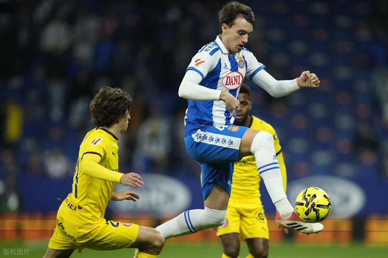 0-2大冷门,西甲第5遭西甲第13掀翻,连送2点球酿悲剧