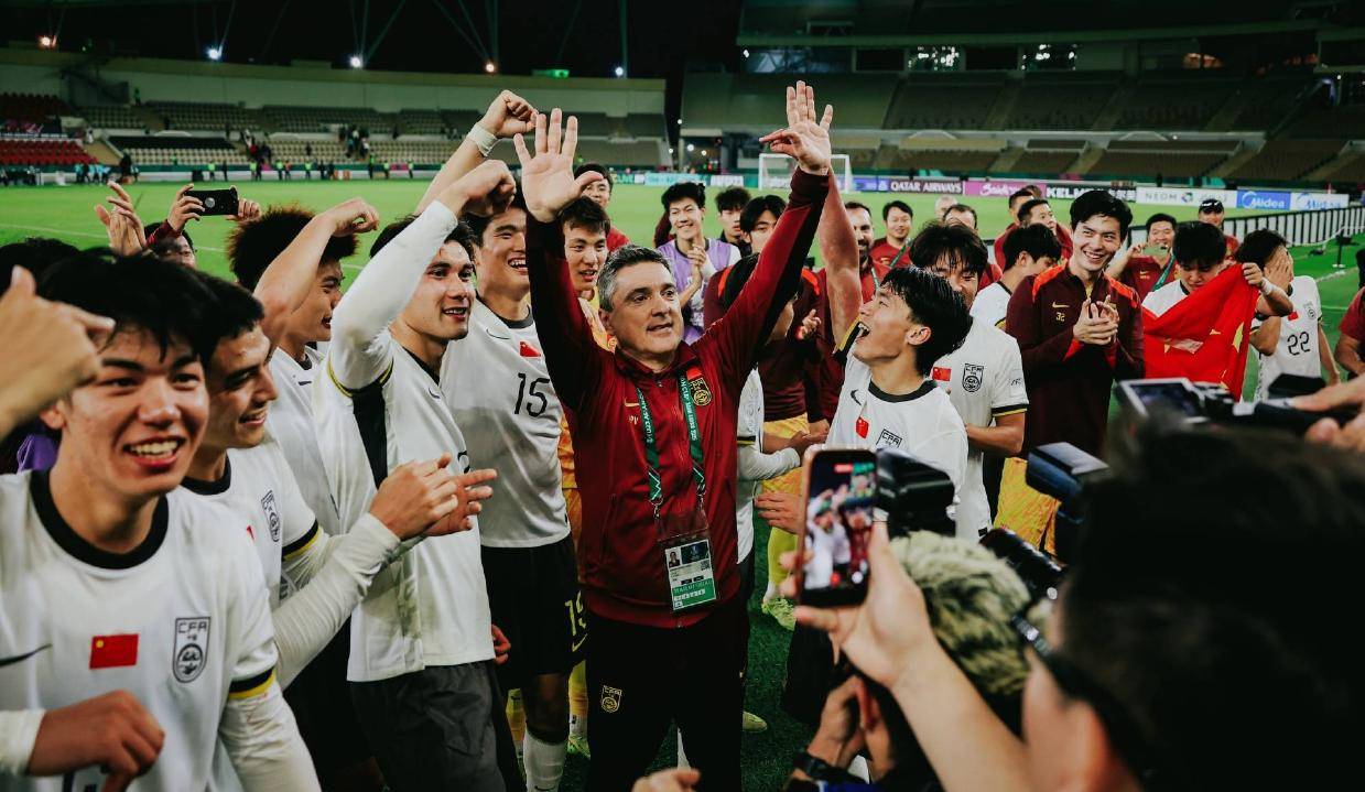 U23亚洲杯决赛直播计划有变!英超名嘴紧急驰援:中国才是我的主队!