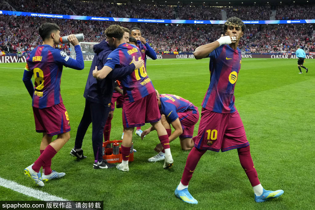 欧冠争议再升级！巴塞罗那怒火中烧，拉什福德领衔众将炮轰裁判，向欧足联再递“爆炸性”投诉！